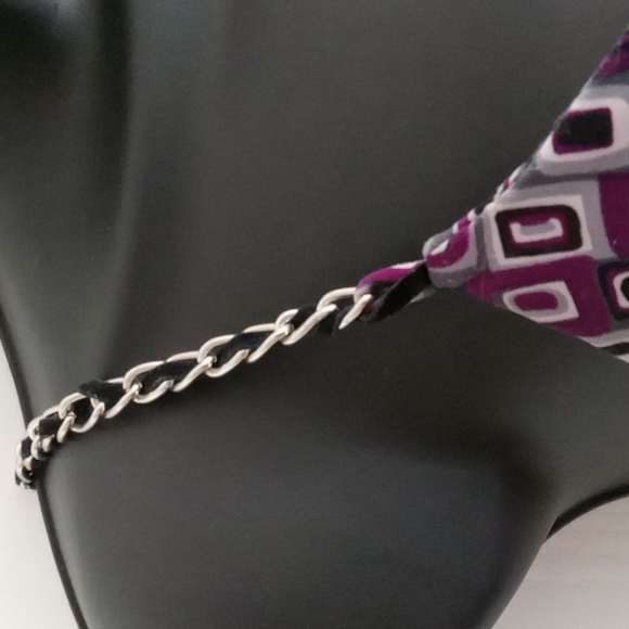 Ripe | Chic Multicolor with chain strap detail top - Picture 3 of 7